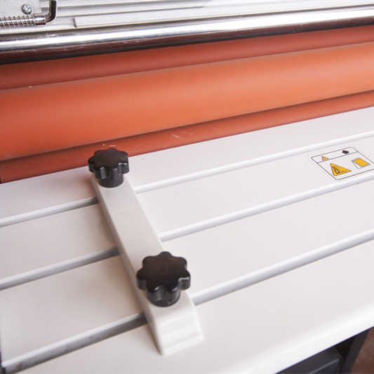 A Hot and Cold Electric Lamina - đánh giá và giá Laminator Cold Roll